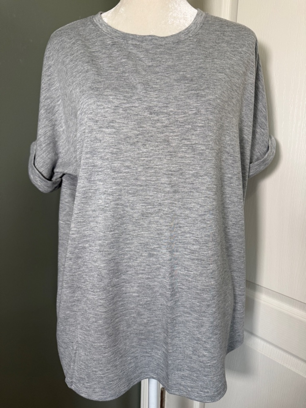 Crown & Ivy Gray Tee Relaxed Fit Rolled Sleeve Soft Stretch Top L